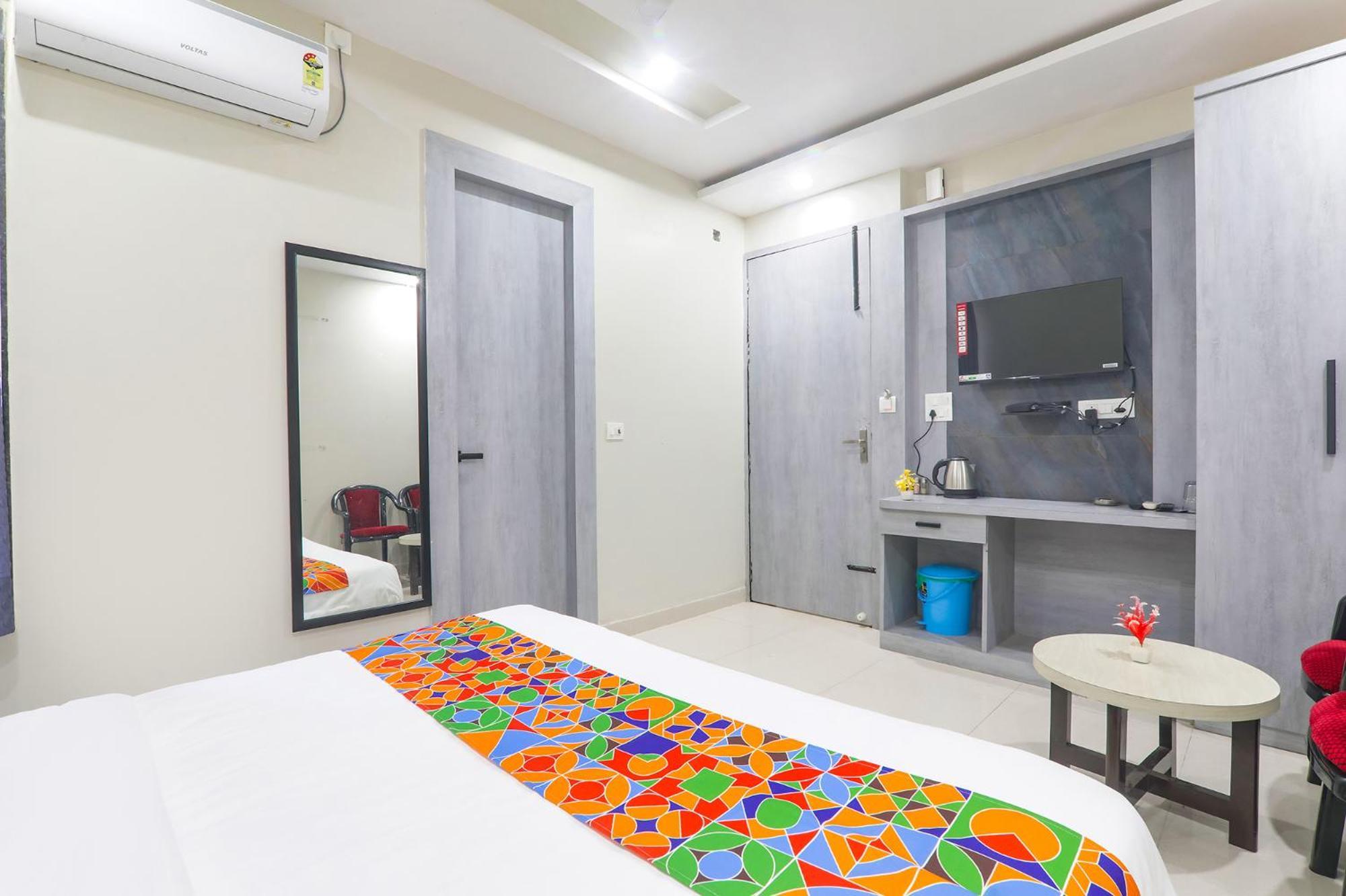 Fabexpress Grand Inn I Chinhat Εξωτερικό φωτογραφία